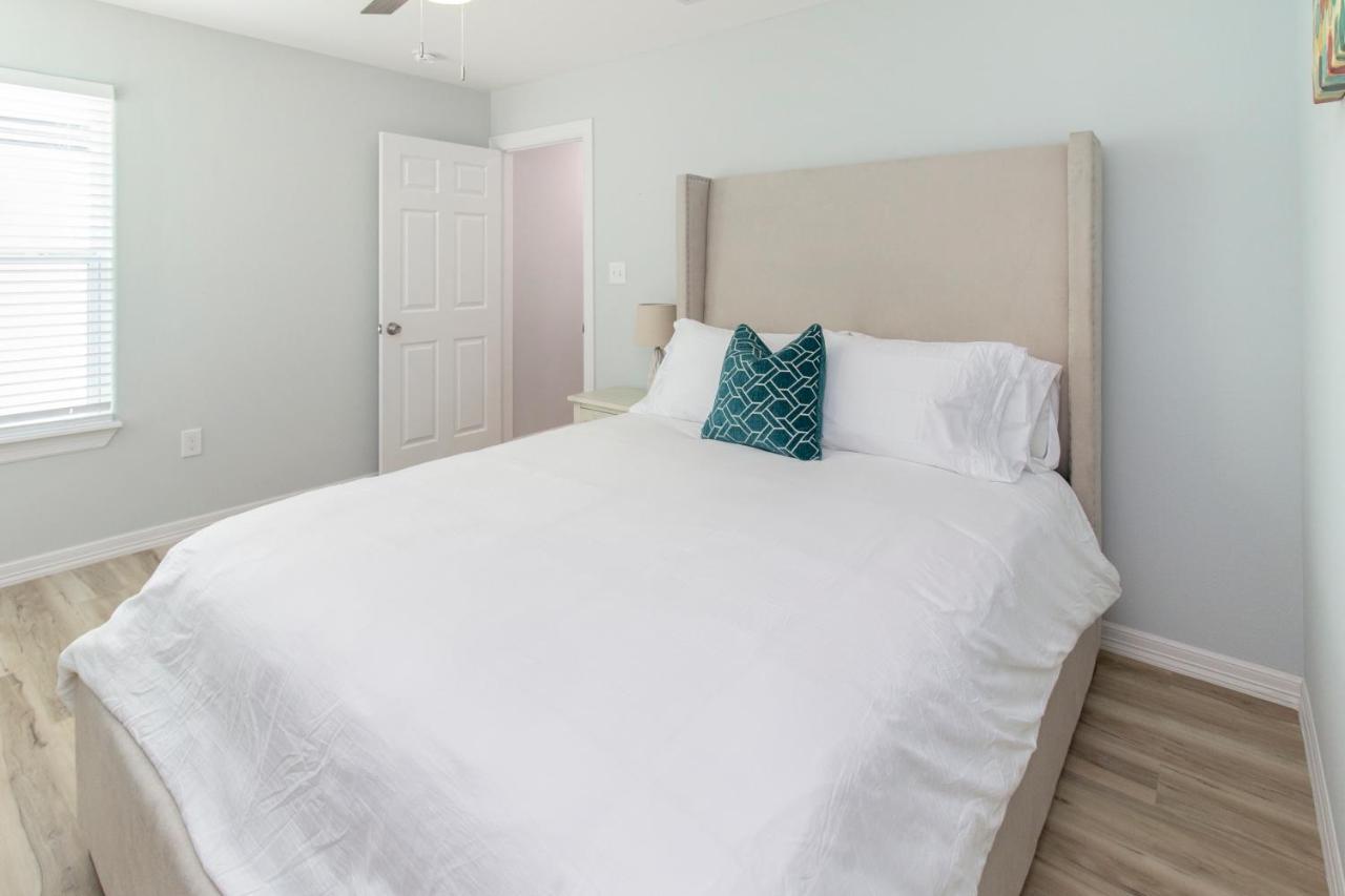 Peerless Retreat - Minutes From Downtown Houston Villa Exterior photo